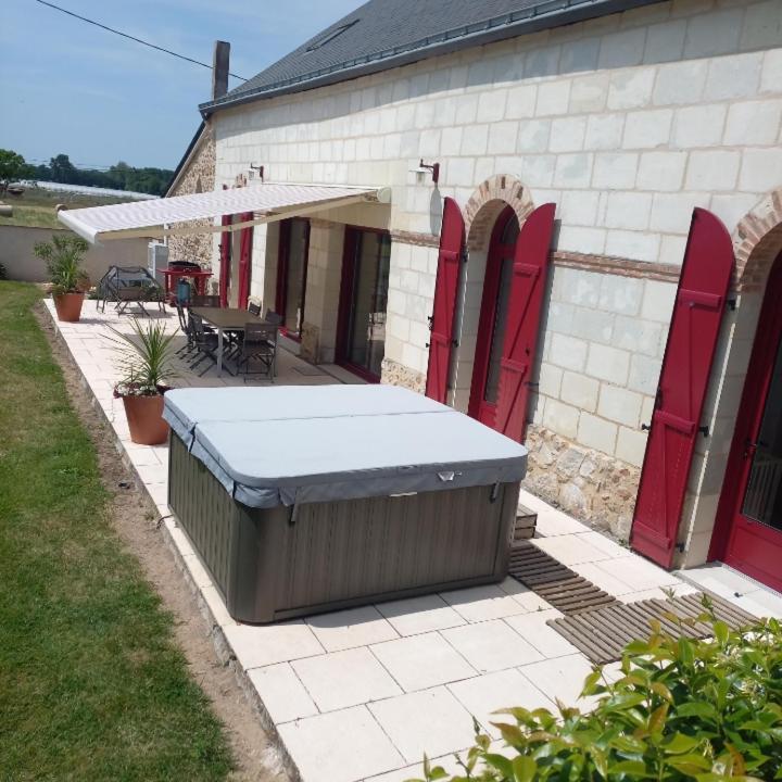 Jolie Maison De Campagne En Pierre De Tuffeau Longué 外观 照片